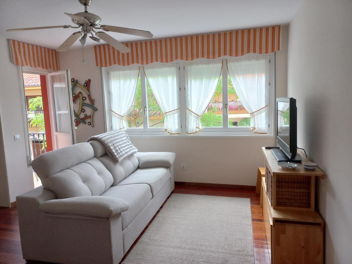 Apartamento Catalina, céntrico, tranquilo y luminoso Llanes Exterior foto